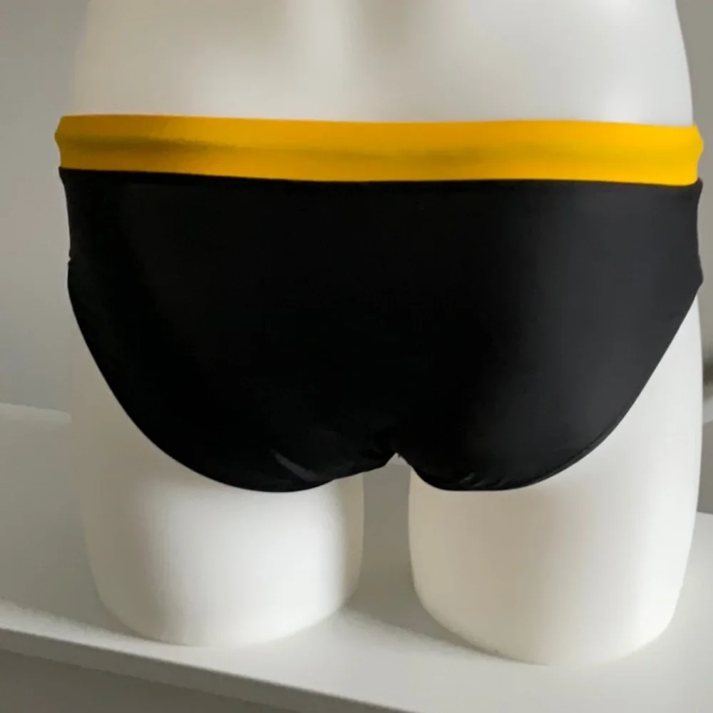 Super cute men’s swim briefs - Picture 4 of 9